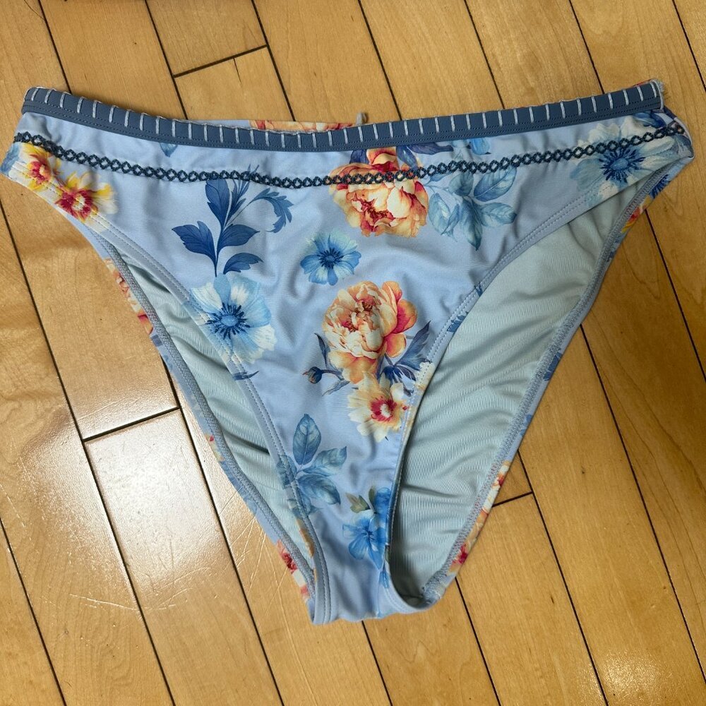 Cupshe Blue Rose Triangle Bikini Top & Standard B… - image 5